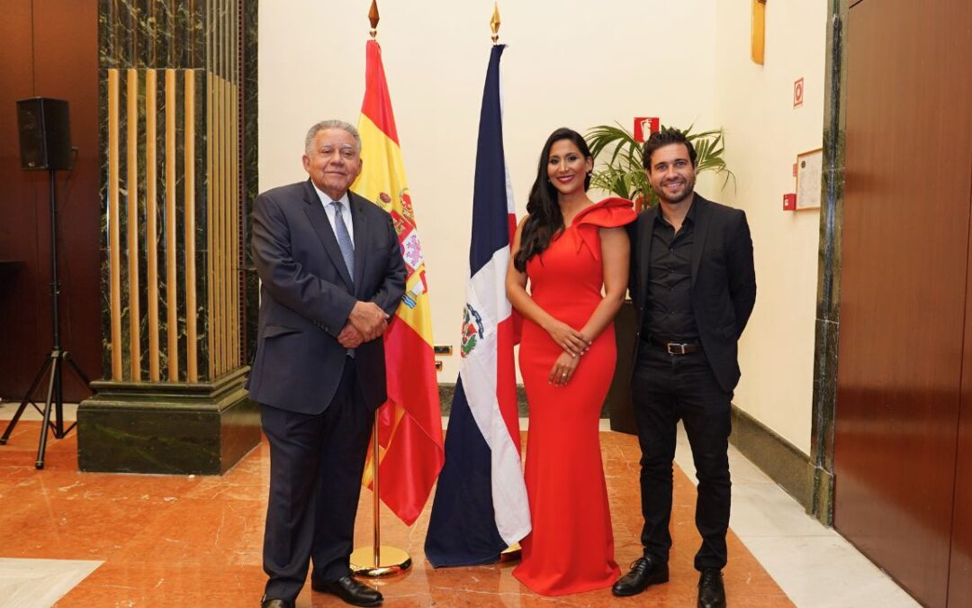 Embajada Dominicana en España celebra independencia con «180 Recital Tour»