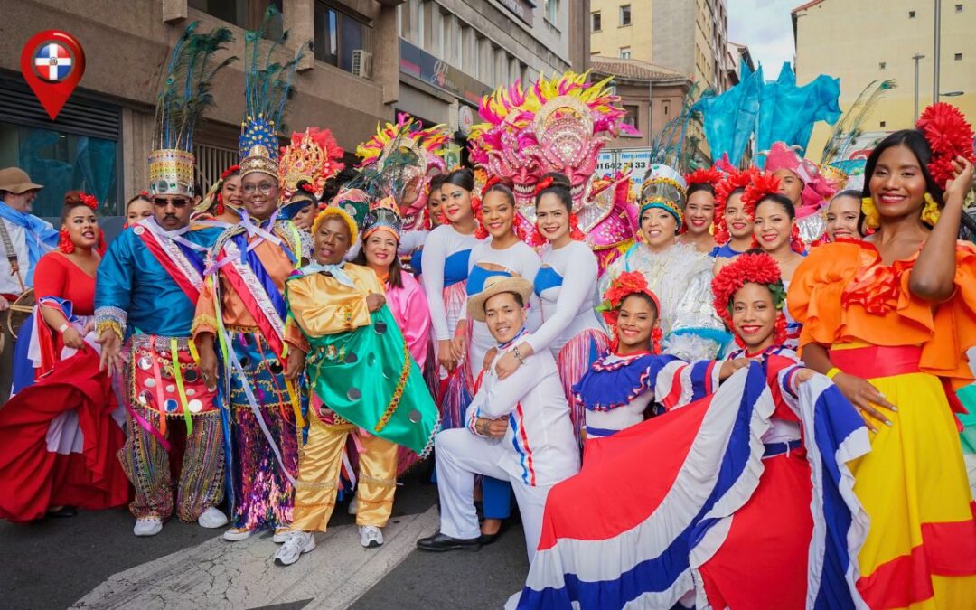 Protagonistas del carnaval dominicano en Madrid.