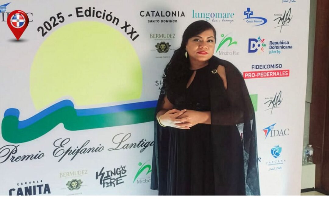 Ángela María Carrasco el Premio Nacional de Periodismo Turístico Epifanio Lantigua 2025.